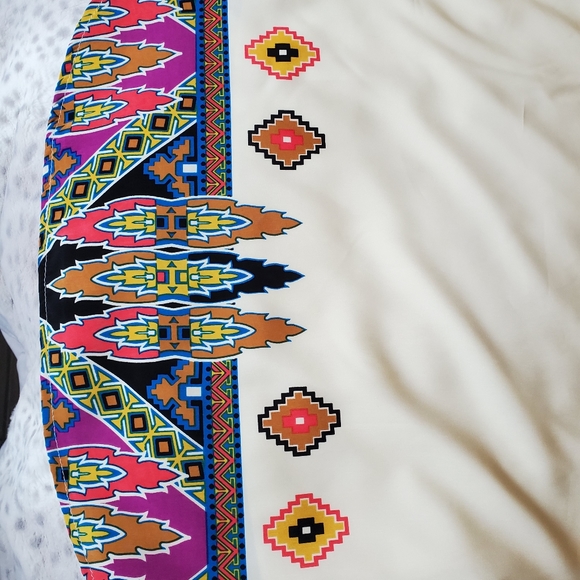 Off white 3/4 sleeve patterned dress - Picture 4 of 4